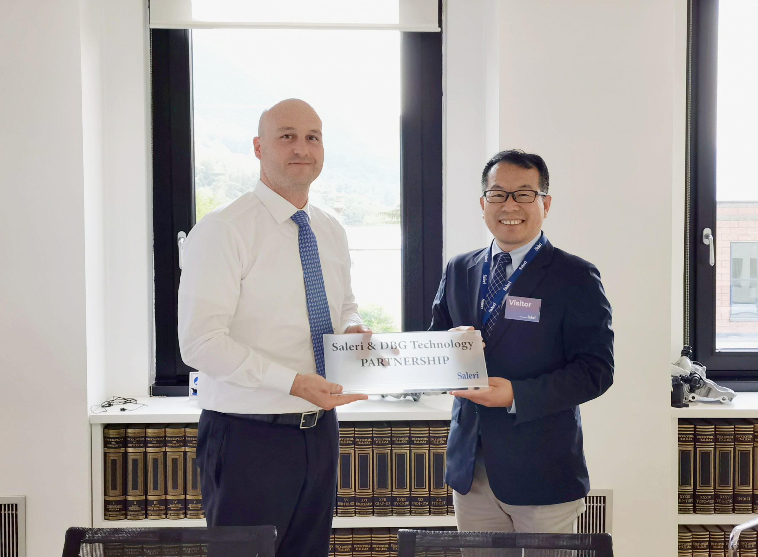 1 1 scaled - 光弘科技与萨来力Saleri签署战略性合作伙伴协议